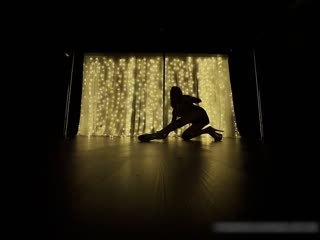 1. 老人楼梯梅开二度视频偷拍-蓝光字幕手机在线看